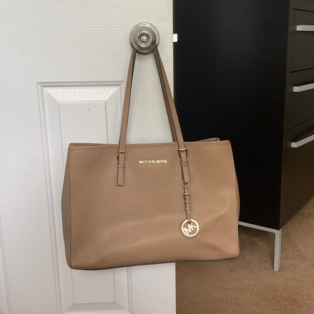 Large Michael Kors Tote Tan